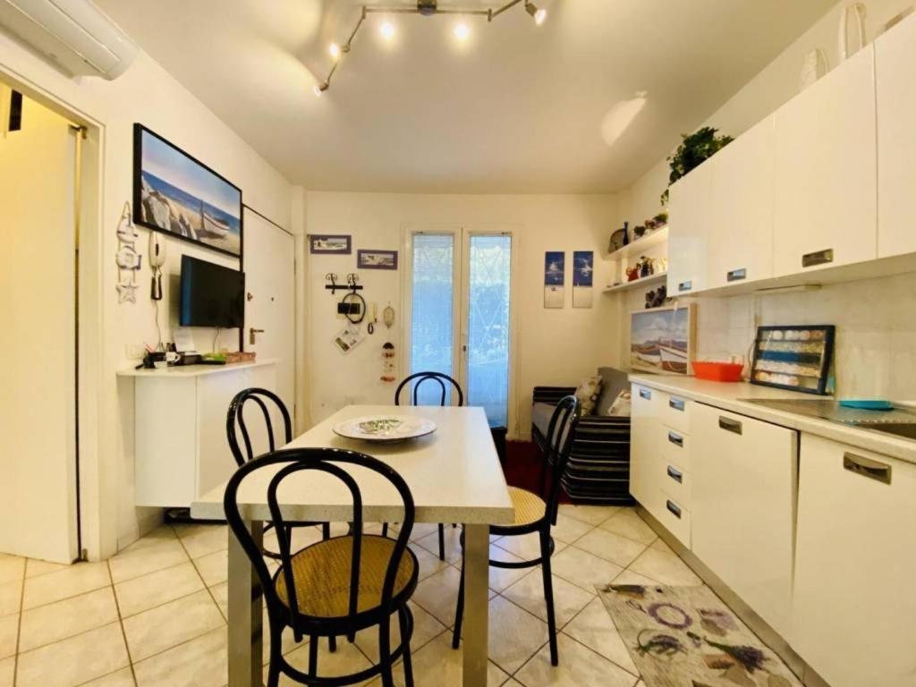 Residence Apuamare Pietrasanta Bagian luar foto
